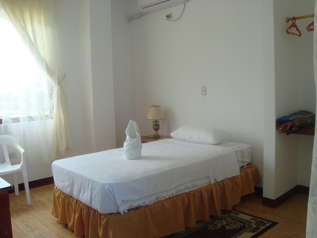 Hotel Sula Sula Puerto Villamil Bagian luar foto