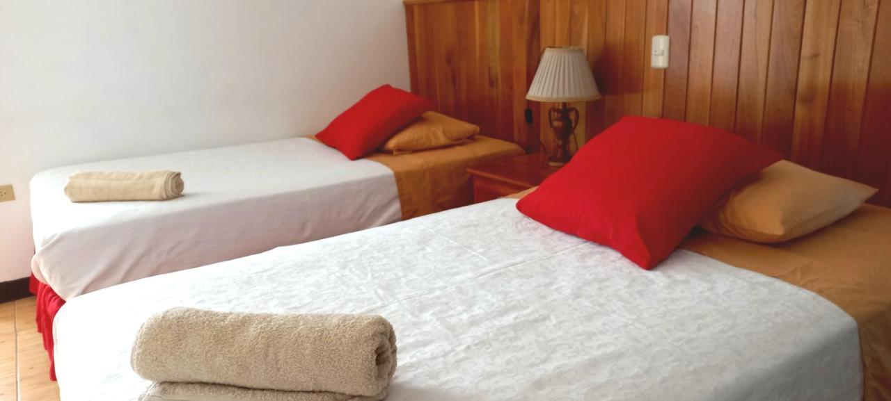 Hotel Sula Sula Puerto Villamil Bagian luar foto