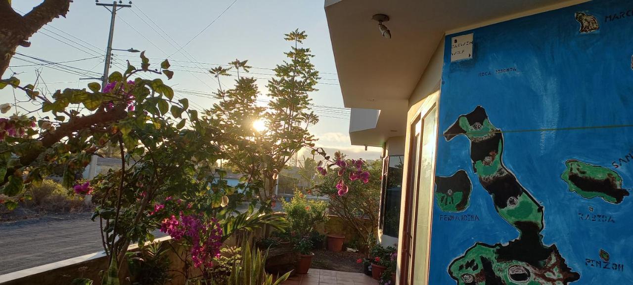Hotel Sula Sula Puerto Villamil Bagian luar foto