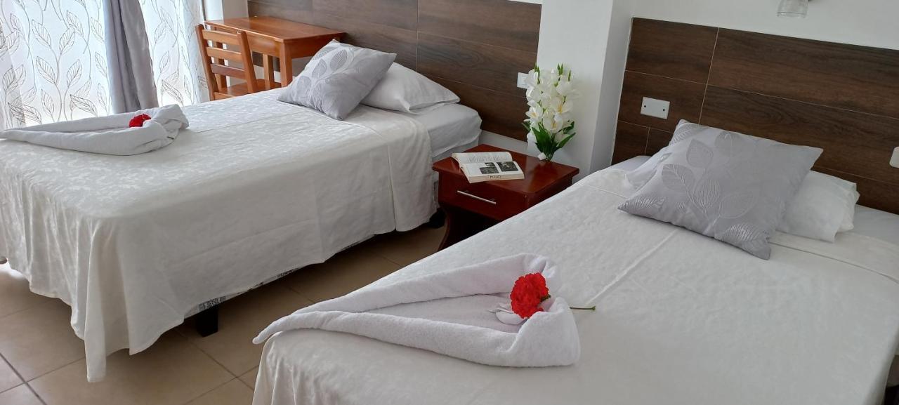Hotel Sula Sula Puerto Villamil Bagian luar foto