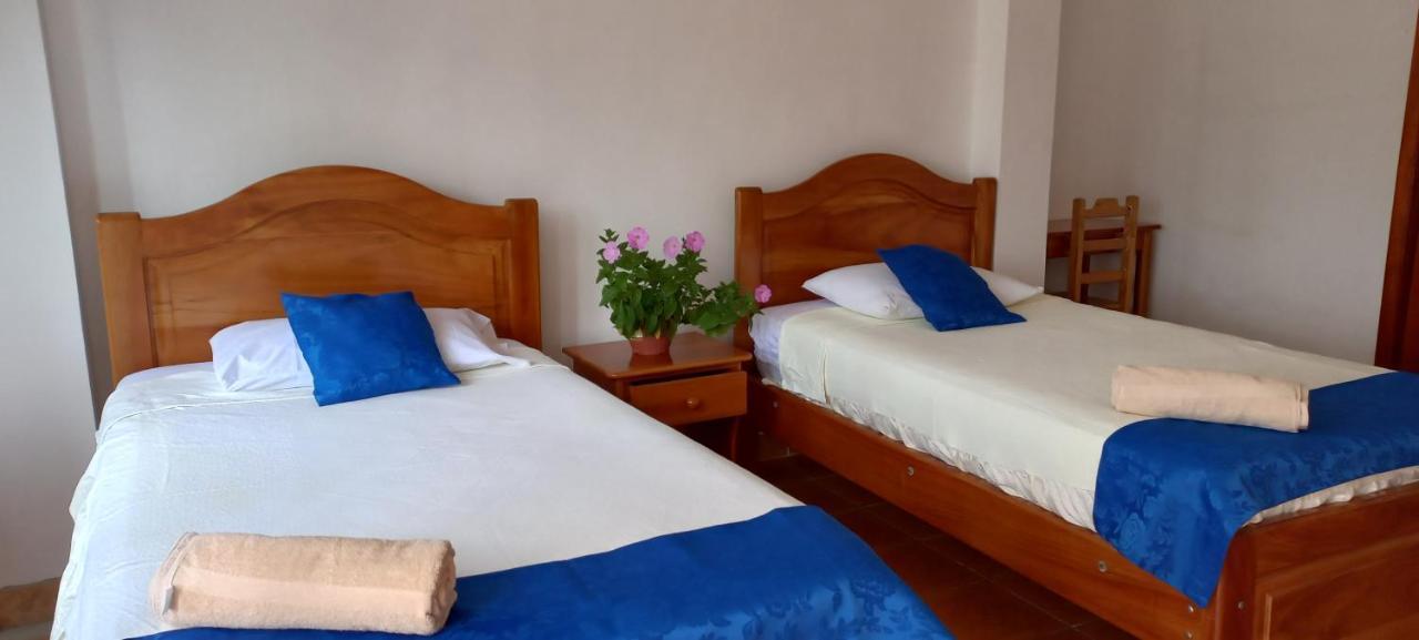 Hotel Sula Sula Puerto Villamil Bagian luar foto